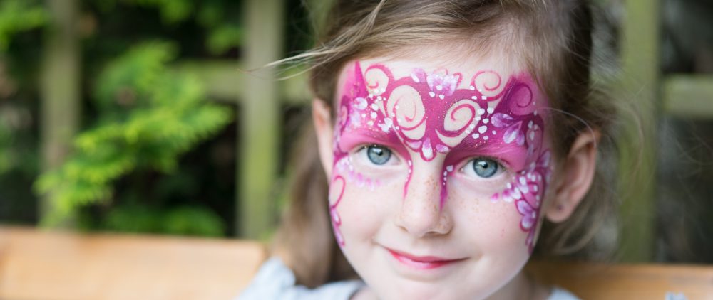 Prinsessen schminken, vlinders en tattoos je leert het bij de cursus Schminken in De Foamtastische Huiskamer in Goirle